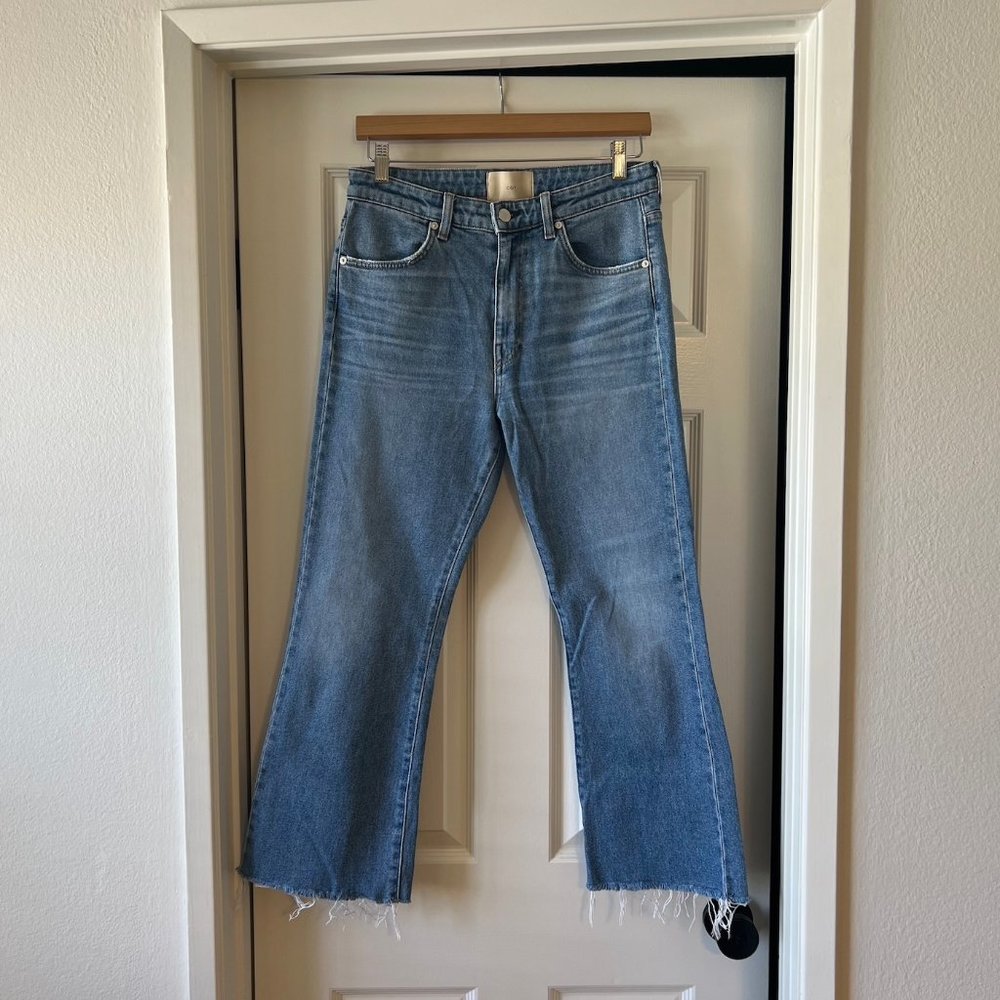 👖 CQY Denim - Cropped Slight Flare - Medium Wash - Size 28